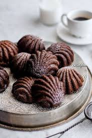 Harden slightly so it cracks when you eat it, keeping the inside moist. Gluten Free Chocolate Almond Madeleines Vegan Nm Meiyee Recipe Gluten Free Chocolate Madeleine Recipe Easy Vanilla Cake Recipe