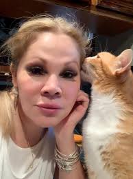 Riley the cat is such a good consultant as my husband works from home!!