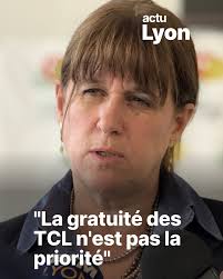 🔴 EXCLUSIF "La gratuité des TCL n'est pas la priorité", selon Véronique  Sarselli, candidate LR à la Métropole de Lyon. Elle réclame moins de panne  de métros et plus de sécurité. ➡️