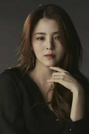 She has starred as a main cast in the korean television series money flower (2017), 100 days my prince (2018) and the supporting role in abyss. 10 Things About Han So Hee Readsme