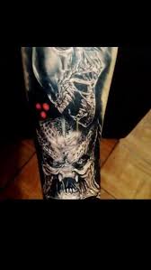 Gangsta Aliens Vs Predator Tattoo Predator Tattoo Weird Tattoos Alien Tattoo