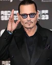 This is a moment I'll never forget—July 7, 2025—the first time I had a  picture together with my idol, Mommy Vi. 💖 That night before we went to  see her, I couldn't