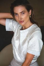 Ciara Henderson's Instagram, Twitter & Facebook