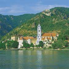 Im nachwuchsbereich könnte es im idealfall indes noch möglich sein. Niederosterreich State Austria Britannica