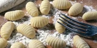 Gnocchis Della Mamma Gnocchis Maison A Base De Pommes De Terre Recettes Recette Recette Gnocchi Recettes De Cuisine Recette