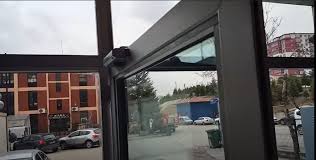 Apartman olsa bahçesi olmalı, sonra kaldırım, derken plakaya ulaşmak mümkün değil! Kapi Kapatici Cesitleri Ve Kullanim Alanlari