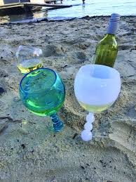 Aldi S Floating Wine Glasses Are Back In Stores For A Limited Time Wine Preserver Plastic Wine Glass Cheap Wine Glasses