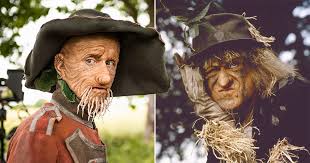 Worzel is a scarecrow who meets susan and john during their confinement in the country for whooping cough. When Was The Original Series Of Worzel Gummidge As The Bbc Airs New Episode Metro News
