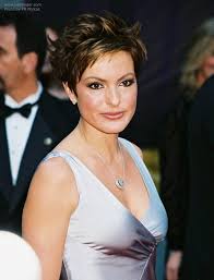 Mariska hargitay medium bob hair 11. Mariska Hargitay Wearing A Short Choppy Haircut Or Pixie