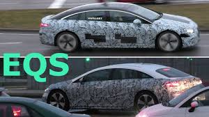 The dashboard of the eqs flows into the door panels as if it's one seamless piece, with a thin ribbon of led lighting. Automotive Spaceship Mercedes Eqs Gets 5 Individual Window Glass Panels