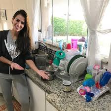 Adriana sant'anna em campanha publicitária reprodução da internet. Midianews Adriana Sant Anna Sobre Pia Cheia De Louca Recebidos Dessa Manha