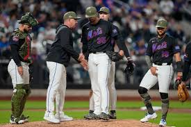 Mets say Clay Holmes' broken leg likely to heal in time for late-season return