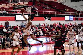 Apsu Basketball Rolls Over Siu Edwardsville 80 45 Clarksville Tn Online Basketball Austin Peay State University Jacksonville State