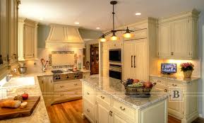 what is traditional kitchen cabinetry