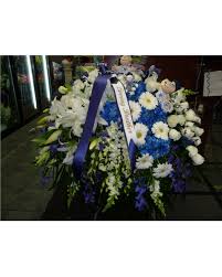 Vaughan's funeral service was held on august 31, 1990, at laurel land cemetery in dallas, texas. Custom Yankees Casket Spray Brentwood Ny Florist
