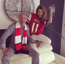 The musician is currently single, her starsign is aries and she is. Mandy Capristo 2021 Dating Net Worth Tattoos Smoking Body Measurements Taddlr