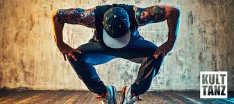 Wenn sie einen hochzeit tanzkurs buchen, tun sie das frühzeitig! Hip Hop In Der Kult Tanzschule In Munchen