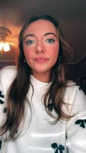 Ella Turner's Instagram, Twitter & Facebook