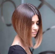 Rambut sebahu long bob curly ini adalah model rambut timeless dan akan selalu disukai. Gaya Rambut Yang Cocok Untuk Wanita Berwajah Bulat Blog Unik