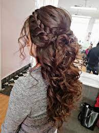 Pin By Harmoni On Peinados Liz Prom Hairstyles For Long Hair Quince Hairstyles Cool Hairstyles