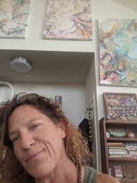 Catherine Oswald's Instagram, Twitter & Facebook