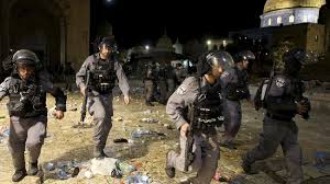 Ramadhan sangat ditunggu umat muslim di dunia, termasuk di kota gaza, palestina. Hari Kedua Bentrok Aparat Israel Dan Warga Palestina 64 Luka