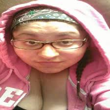 Carly Duran's Instagram, Twitter & Facebook