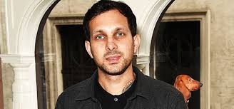 Dynamo gaming before being famous. Watch Magician Dynamo Looks Unrecognisable As He Reveals Recent Health Struggles In New Video Channel