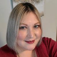 Kristen Bragg's Instagram, Twitter & Facebook