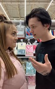 Напомним, что ранее даня милохин впервые сел за руль собственного авто. Delovaya Madam Danya Milohin 14 Izmena Wattpad