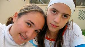 Un juez de sevilla ha emitido un auto de procesamiento por presunto falso testimonio a francisco javier garcía, 'el cuco', y a sus padres, al considerar que urdieron un plan para engañar al tribunal sobre lo ocurrido el día del asesinato de la joven. Marta La Nina De Sevilla Este Martes En Documentos Tv Rtve Es