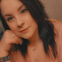 Abby Masters's Instagram, Twitter & Facebook