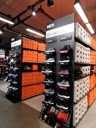 It S Happening Again Yes Nike S 3 Mitsui Outlet Park Klia Sepang Facebook
