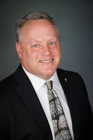 Bill Davignon_professional photo_3.jpg