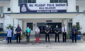 Maybe you would like to learn more about one of these? Haniza Talha On Twitter Kunjungan Hormat Bertemu Ketua Polis Daerah Hulu Selangor Tuan Superintendan Arsad Kamarudin Pada Hari Semalam