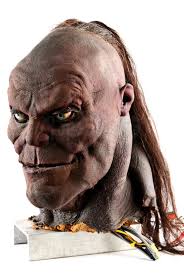 Goro is a fictional character from the mortal kombat fighting game series. How Goro S Head Rolled Into The Netherrealms Polygon