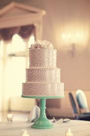 Dearborn Michigan Wedding From Jeffrey Lewis Bennett Photography Cake Dream Wedding Cake Wedding Cakes
