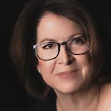 Barbara Leary's Instagram, Twitter & Facebook