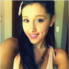 In the clip, she can be seen filming herself in her. Ariana Grande With Black Hair Ariana Grande Might Have Been Everyone S Favorite Redhead Before But Ariana Grande Cute Arianna Grande Ariana
