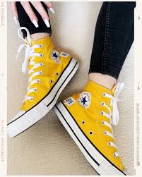 Black And Yellow Converse Shoes Converse Chuck Taylor All Star Hi Sneaker Lemon Chrome In 2020 Yellow Converse Converse Chuck Taylor All Star Minion Shoes
