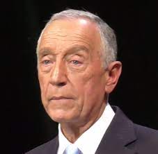 A vontade de atingir um grande resultado marcou o primeiro mandato de marcelo rebelo de sousa. Marcelo Rebelo De Sousa Doa 25 Mil Euros A Escola Basica E Secundaria Mensageiro De Braganca