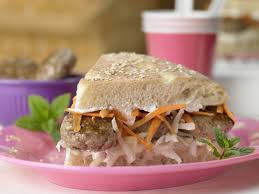 Mini Frikadellen Im Fladenbrot Rezept Mini Frikadellen Rezepte Hackballchen Rezept