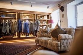 Die besten pinnwände von markus.meindl. Store To Watch Palais Fur Gebirgsstadter Meindl In Salzburg