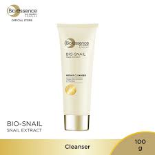 Warna nya didominasi oleh warna gold, sewarna dengan nama varian nya ya hehe. Bio Essence Bio Snail Repair Cleanser 100g Shopee Malaysia