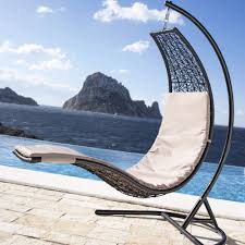 25 Balancelles Lits Et Hamacs De Reve Pour Une Sieste Au Soleil Chaise Suspendue Foir Fouille Deco Plurielles Floating Chair Outdoor Cheap Home Decor