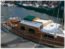 Le Site De Diva Un Fast 26 De Michel Franqueville Antioche Bateau En Bois Greement Sloop Bateau Ancien Vieille Marine