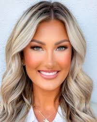 Abby Pease's Instagram, Twitter & Facebook