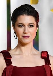 Mary elizabeth winstead is an actress known for her versatile work in a variety of film and television projects. Mary Elizabeth Winstead Dc Extended Universe Wiki Fandom
