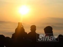 Satu trek terus ke trek balak dan. Panorama Indah Di Gunung Stong