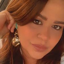 Ada Pérez (@ariro28)